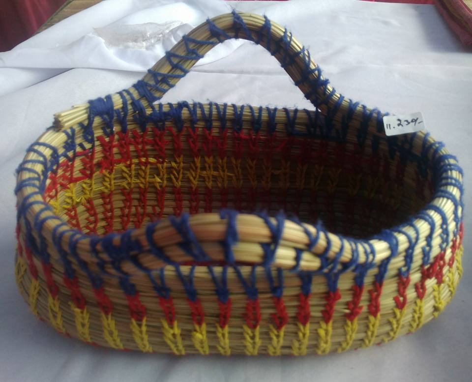 Kullu Handicraft, Kullu traditional Art, Himachal Handicraft, Art From Hand Of Locals, Weave the Magic, Buy online Kullu Handicraft product