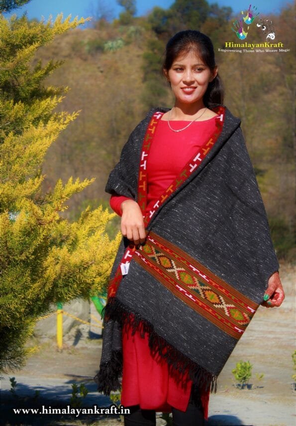 shawls ,stole, muffler, wrap, scarf, women shawl, men shawl, girls shawls, woolen shawl, wool shawl, silk shawl, pashmina shawl, yak wool shawl, wool stole, wool scarf, warm shawl, knitted shawl, woven shawl, handloom shawl, kullu shawl, himachal shawl, indian shawl, kinnauri shawl