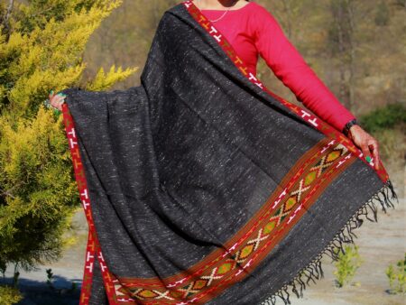 shawls ,stole, muffler, wrap, scarf, women shawl, men shawl, girls shawls, woolen shawl, wool shawl, silk shawl, pashmina shawl, yak wool shawl, wool stole, wool scarf, warm shawl, knitted shawl, woven shawl, handloom shawl, kullu shawl, himachal shawl, indian shawl, kinnauri shawl