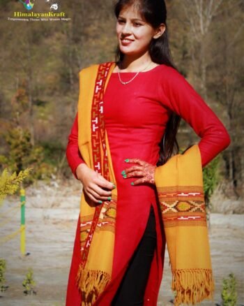 shawls ,stole, muffler, wrap, scarf, women shawl, men shawl, girls shawls, woolen shawl, wool shawl, silk shawl, pashmina shawl, yak wool shawl, wool stole, wool scarf, warm shawl, knitted shawl, woven shawl, handloom shawl, kullu shawl, himachal shawl, indian shawl, kinnauri shawl