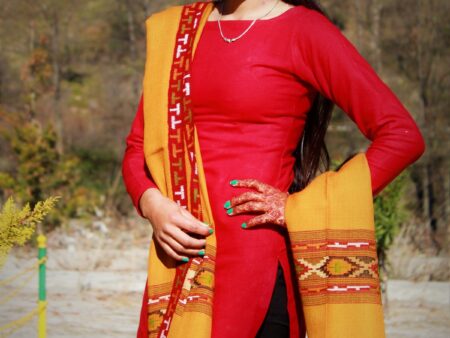 shawls ,stole, muffler, wrap, scarf, women shawl, men shawl, girls shawls, woolen shawl, wool shawl, silk shawl, pashmina shawl, yak wool shawl, wool stole, wool scarf, warm shawl, knitted shawl, woven shawl, handloom shawl, kullu shawl, himachal shawl, indian shawl, kinnauri shawl