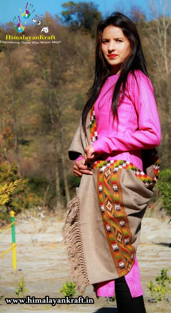 shawls ,stole, muffler, wrap, scarf, women shawl, men shawl, girls shawls, woolen shawl, wool shawl, silk shawl, pashmina shawl, yak wool shawl, wool stole, wool scarf, warm shawl, knitted shawl, woven shawl, handloom shawl, kullu shawl, himachal shawl, indian shawl, kinnauri shawl