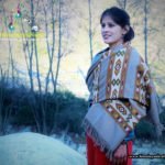 Pure Handwoven Burfi Designed Handloom Pure Wool Kullu Shawl Grey-www.himalayankraft.in