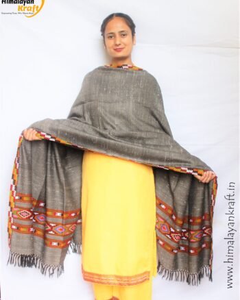 Grey Wool Woven Kullu Handloom Shawl Traditional Weaving