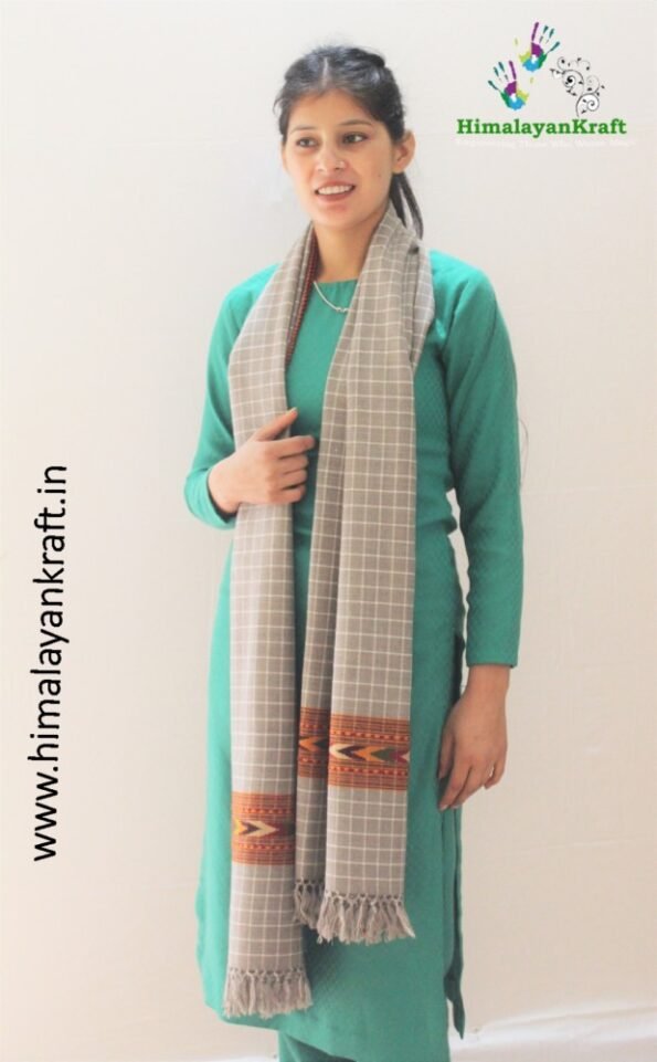 HimalayanKraft's Kullu Handloom Pure Wool Stripped Stole-www.himalayankraft.in