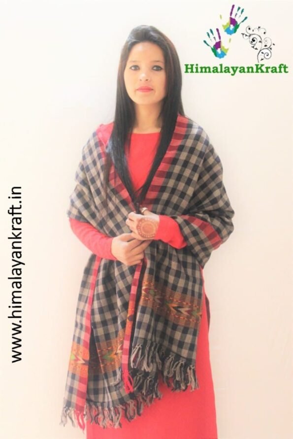 HimalayanKraft's Black White Stripped Traditional Design Kullu Stole-www.himalayankraft.in