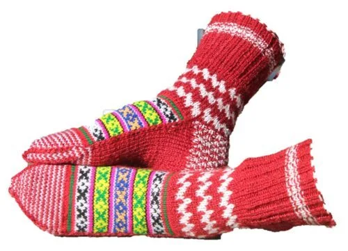 Hand Kitted Socks From Kullu - www.himalayankraft.in-Pink