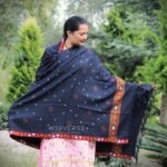 Kullu-Loom-Woven-Soft-Wool-Women-Fine-Design-Pattern-Shawl-Blue-Kingri-jaal-1.jpg