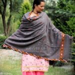 Kullu-Loom-Woven-Soft-Wool-Women-Fine-Design-Pattern-Shawl-Dark-Grey-Kingri-jaal-1.1.jpg