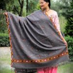 Kullu-Loom-Woven-Soft-Wool-Women-Fine-Design-Pattern-Shawl-Dark-Grey-Kingri-jaal-1.1.jpg