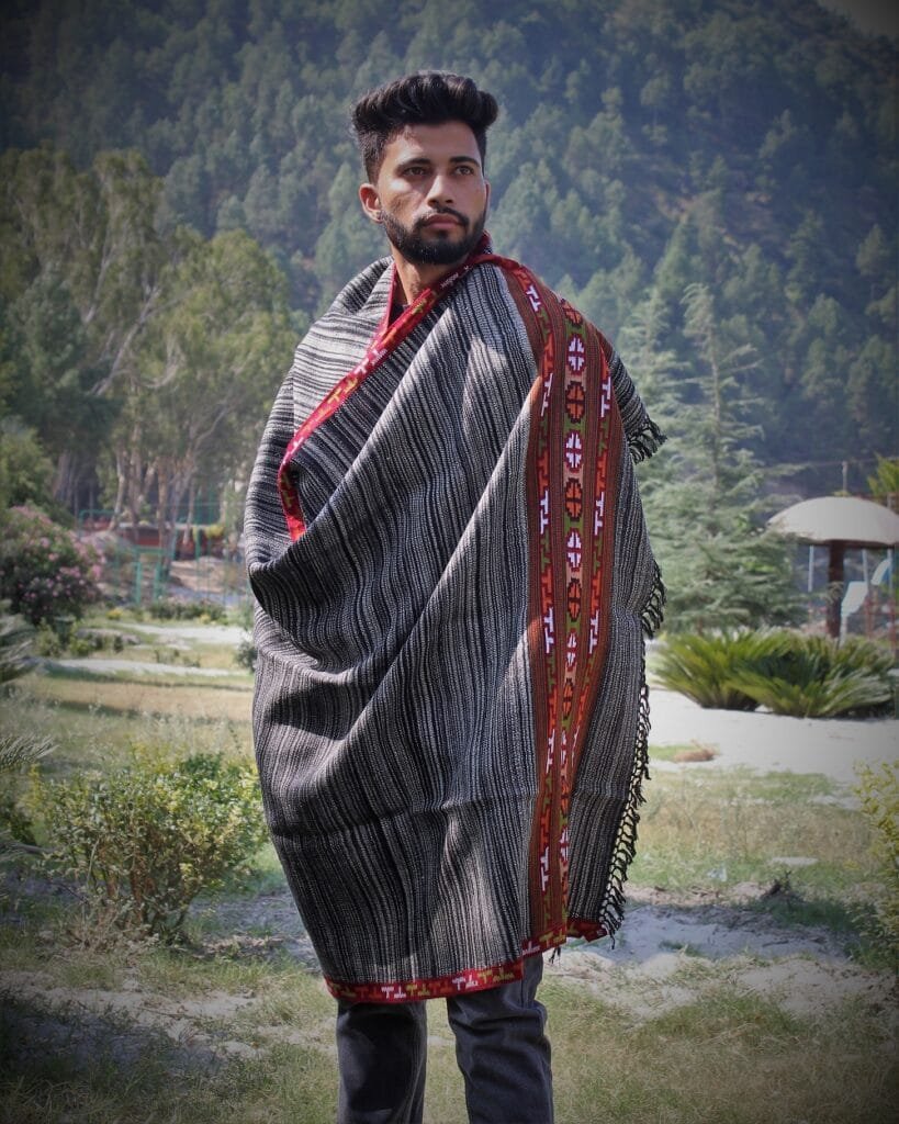 Scialle O Coperta Meditazione In Lana, Taglia Oversize 80x40 Pollici, Colore Bordeaux, Fatto A Mano In India