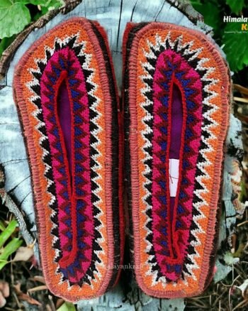 Hemp Haven: Authentic Pahadi Pulla Slippers