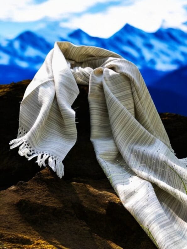 Handloom Woven Pure Wool Heavy Yak Wool Shade Mens Shawls Lohi Loi Chadar