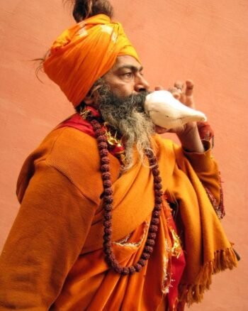 Kumbha Mela Handloom Chadar Lohi Shawl