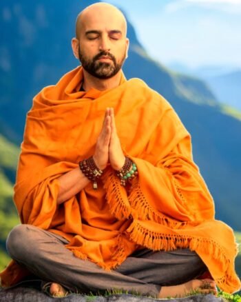 Kumbha Mela Handloom Chadar Lohi Shawl