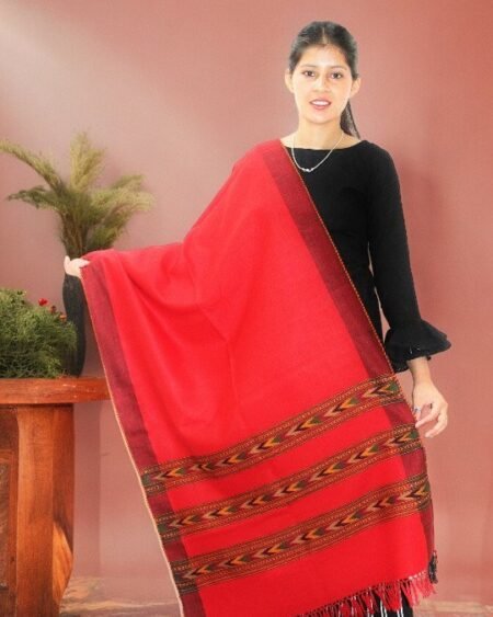 Exquisite Handloom Scarf – Authentic Kullu Design from Himalayas