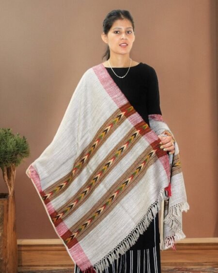 Timeless Pure Wool Wrap - Elegant Scarf in Ivory White