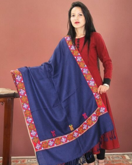 Handloom Himalayan Wool Scarf - Warm and Trendy for Women