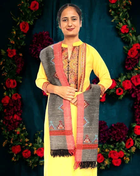 Himalayan Loom Woven Craft: Luxurious Pure Wool Women's Stole